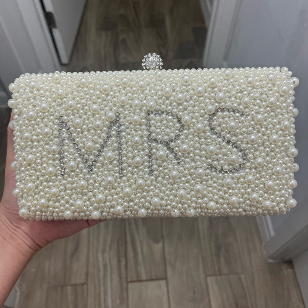 Bridal Mrs Pearl Beaded Clutch Bag